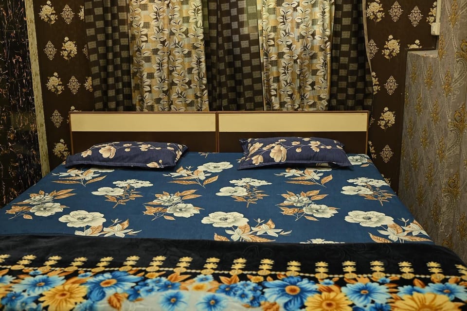 Basic Double Room | Free WiFi