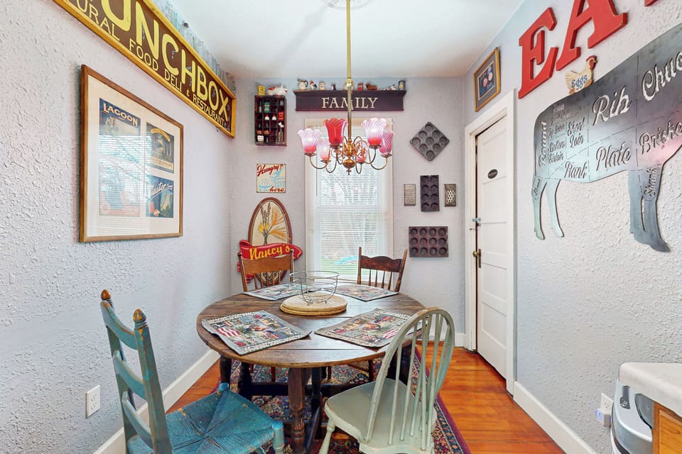 House (3 Bedrooms) | Interior