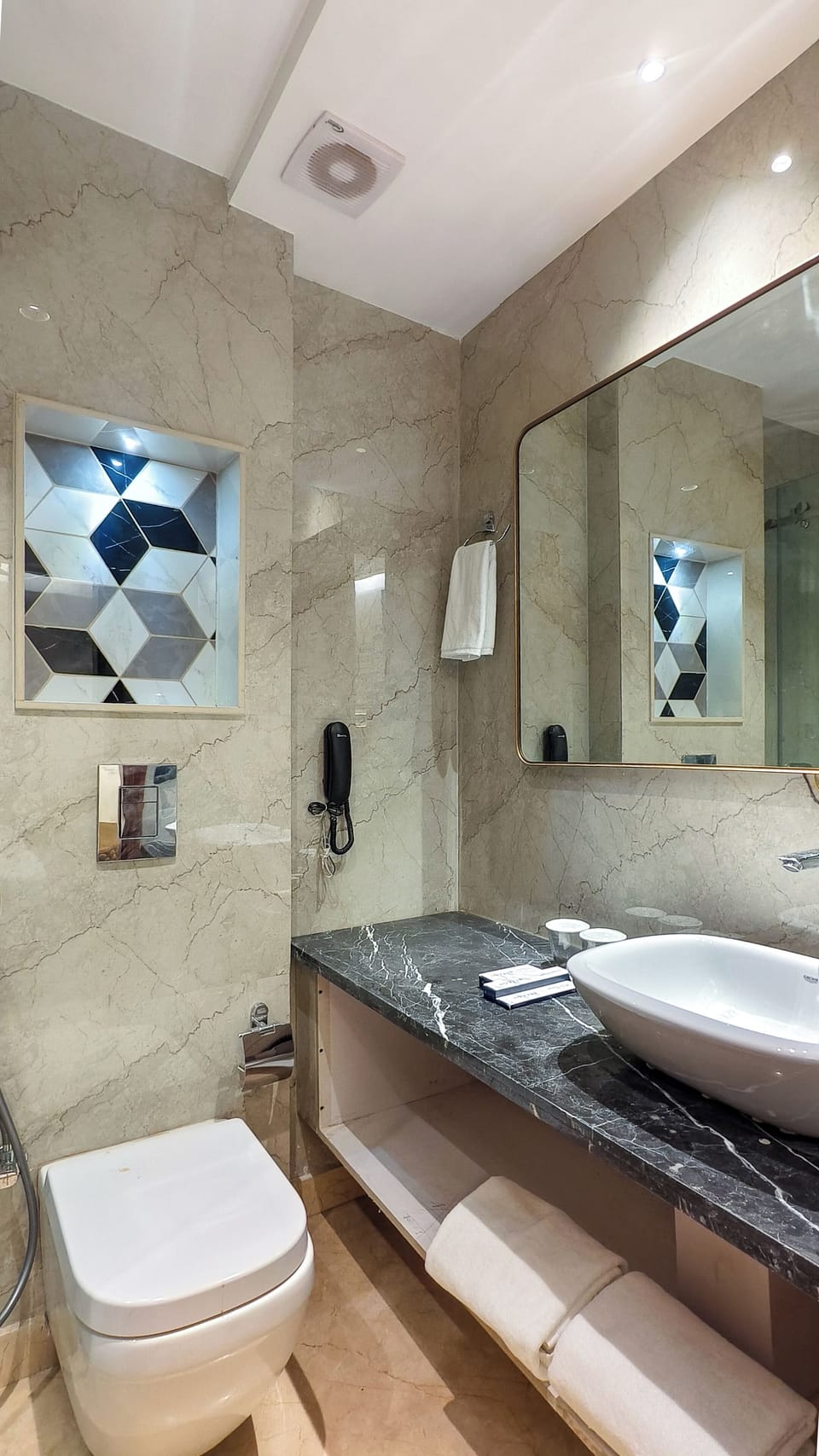 Room | Bathroom | Shower, towels, soap, shampoo
