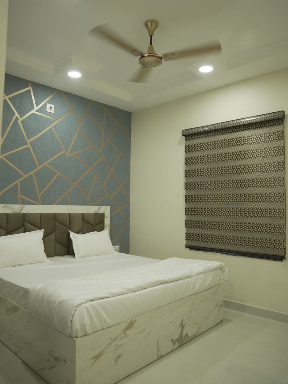 Superior Double Room | Soundproofing, free WiFi