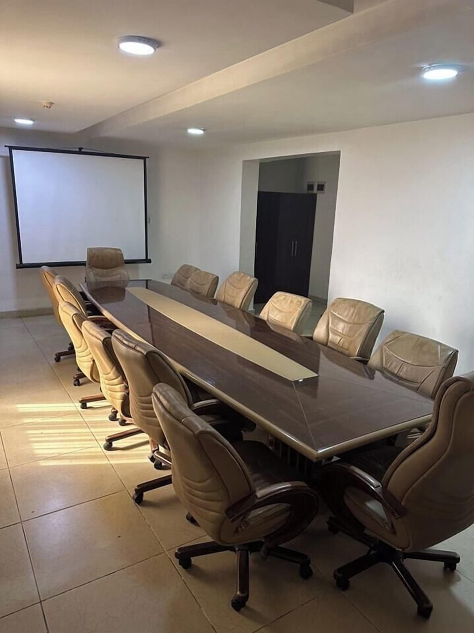 Meeting facility