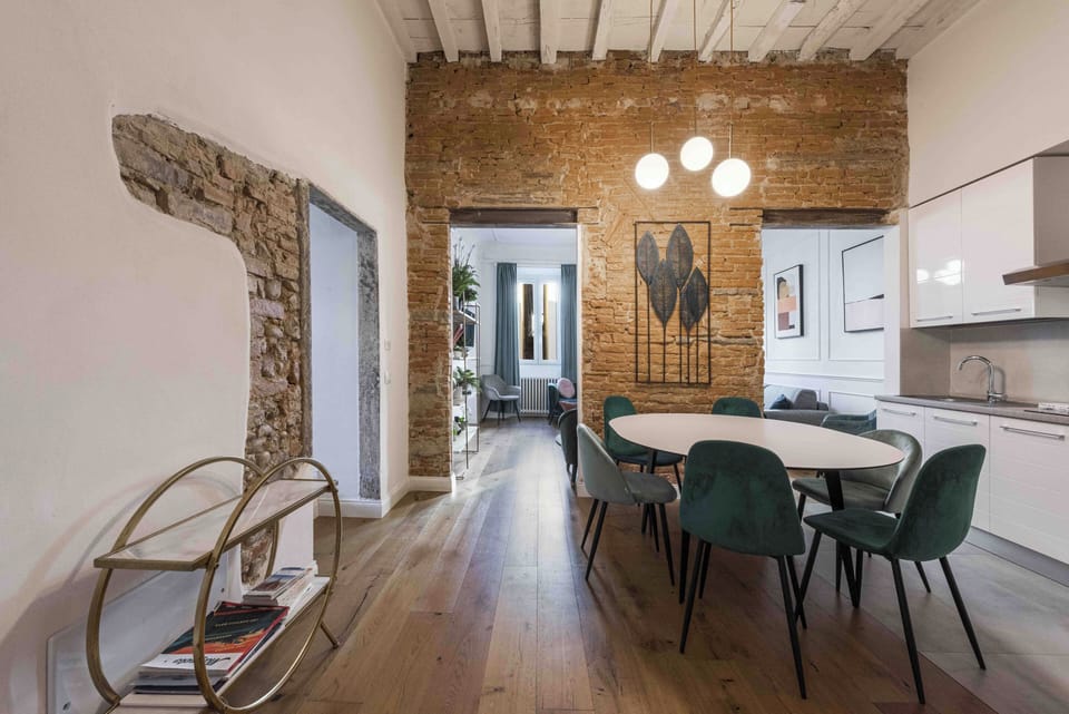 Comfort Apartment, City View | Private kitchen