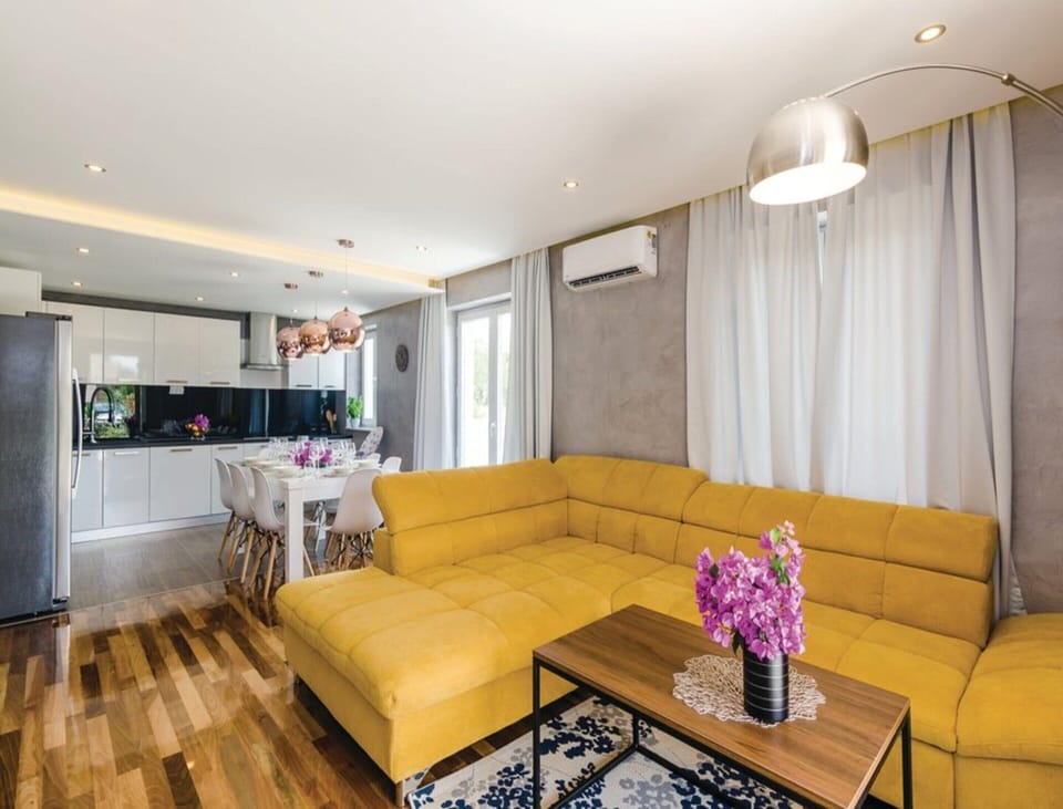 Villa | Living room