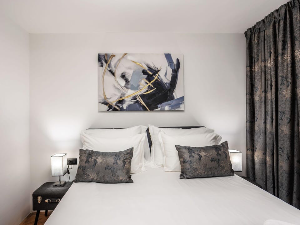 Villa | 5 bedrooms, iron/ironing board, bed sheets