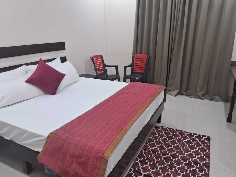 Deluxe Double or Twin Room, Balcony, Mountain View | Premium bedding, blackout drapes, iron/ironing board, free WiFi