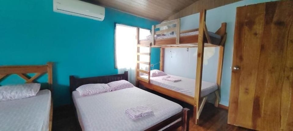 In-room safe, soundproofing, free WiFi