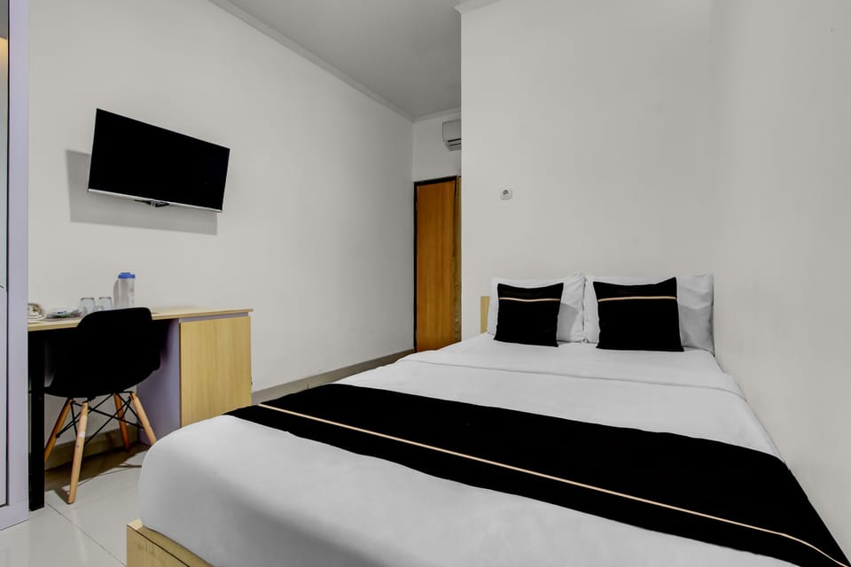 Deluxe Double Room | Soundproofing, free WiFi, bed sheets