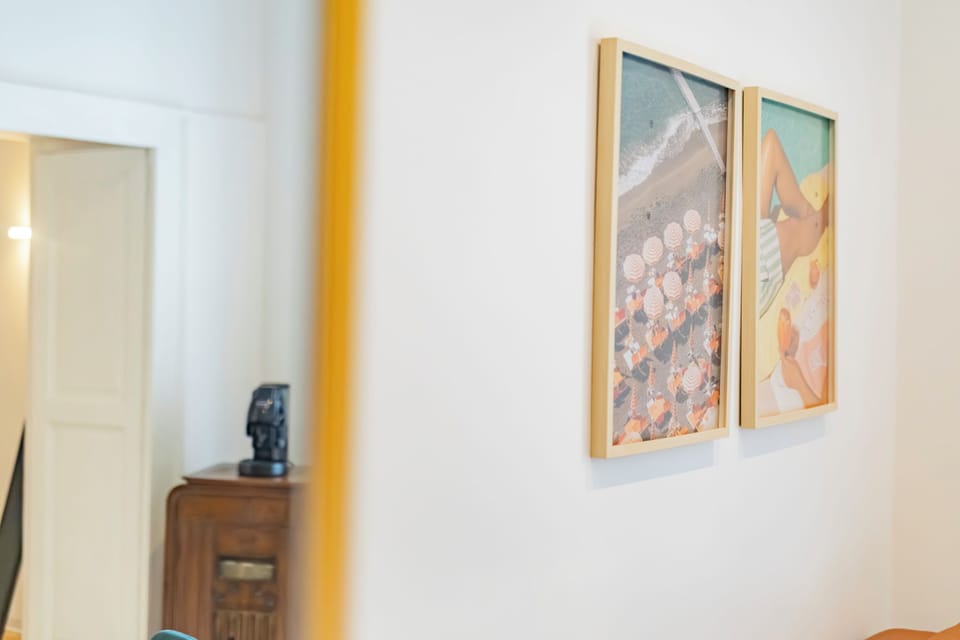 Double Room, Smoking, Housekeeping | In-room safe, desk, soundproofing, iron/ironing board