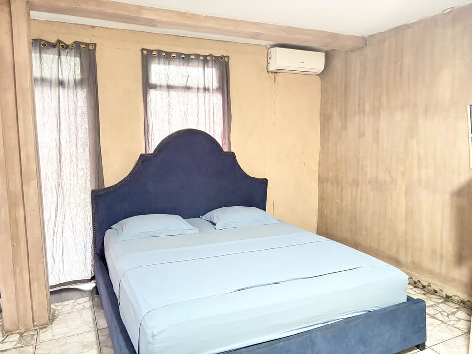 Deluxe Double Room | WiFi (free), bed sheets