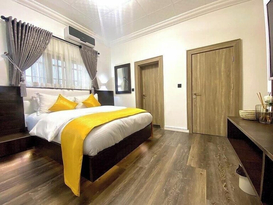 Junior Room, Balcony, City View | Desk, laptop workspace, blackout drapes, soundproofing