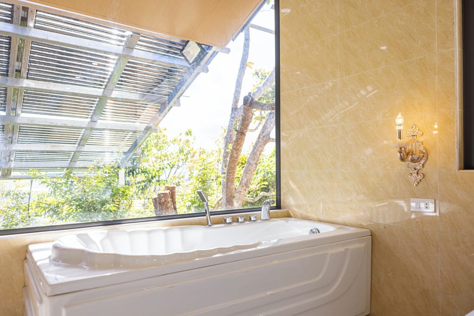 Standard Room | Blackout drapes, iron/ironing board, free WiFi