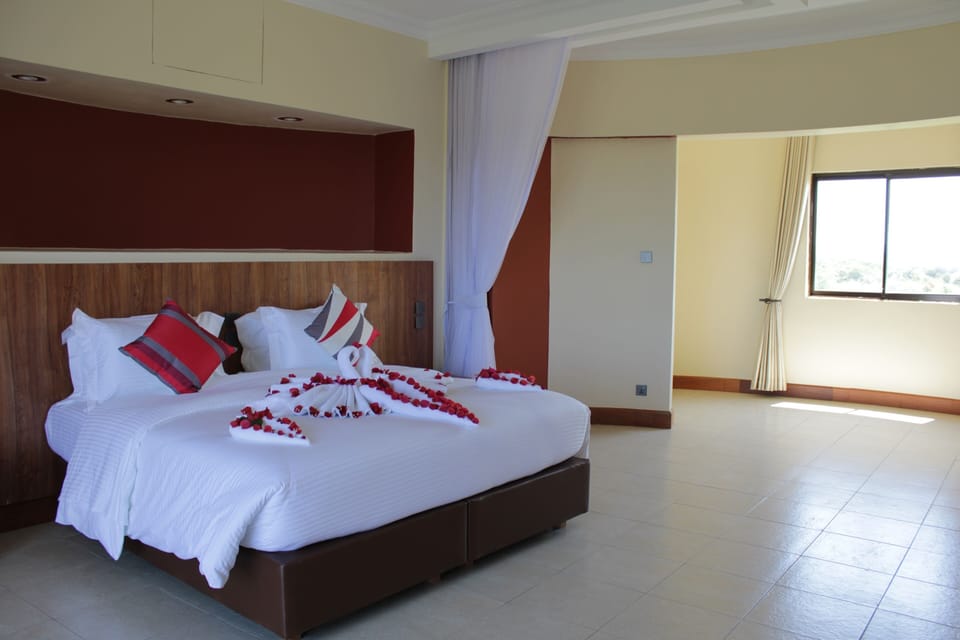 Executive Double or Twin Room, Park View | Premium bedding, desk, blackout drapes, rollaway beds