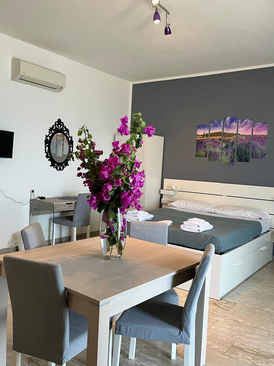 Deluxe Double Room, Balcony, Sea View | Blackout drapes, iron/ironing board, free WiFi