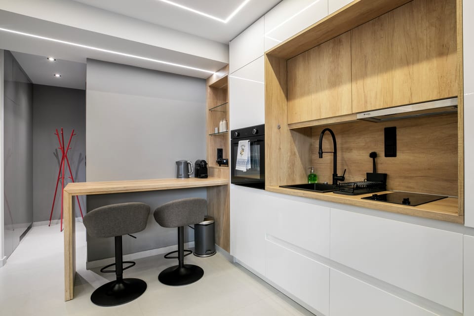 Deluxe Studio, 1 Double Bed with Sofa bed, Kitchen, City View | Private kitchen | Full-size fridge, microwave, oven, stovetop