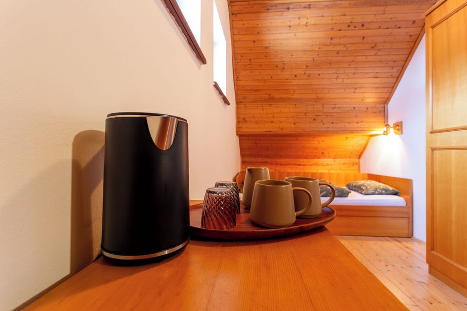 Economy Triple Room, Mountain View | In-room safe, desk, soundproofing, WiFi (free)