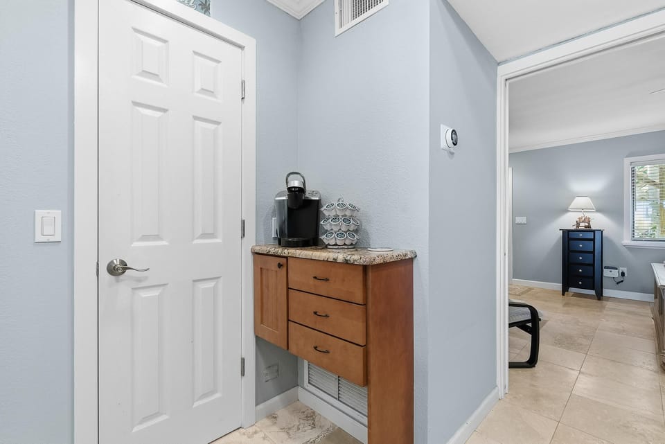 House, Multiple Beds (Sea Dunes Nautilus B7) | Interior