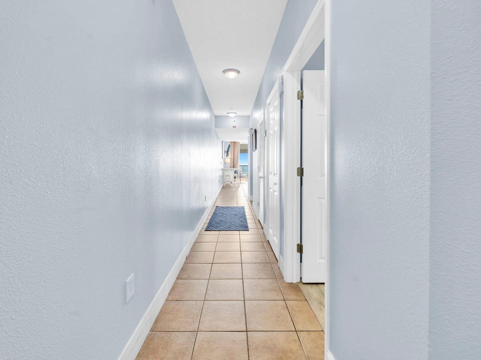 Condo, Multiple Beds (Majestic Beach Towers 1-1906) | Interior