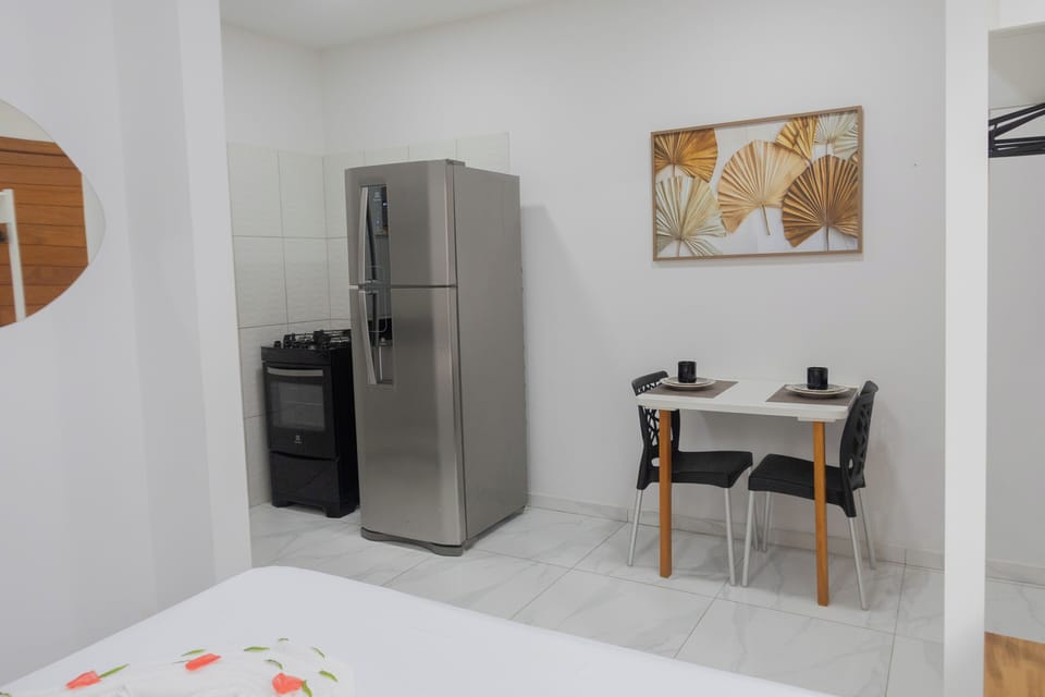 Comfort Loft, 1 Double Bed, Refrigerator & Microwave | Dining