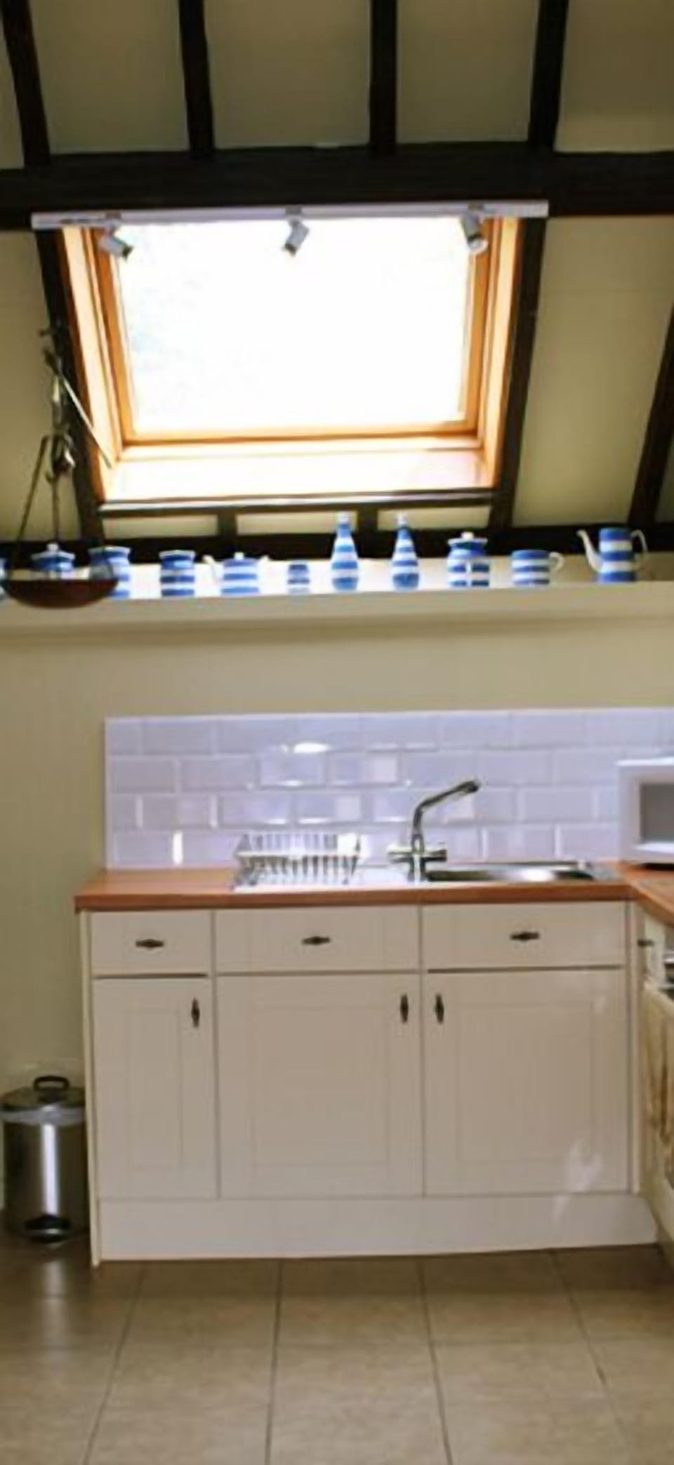 Cottage, 1 Bedroom (Dairy Cottage) | Private kitchen | Microwave, oven, cookware/dishes/utensils