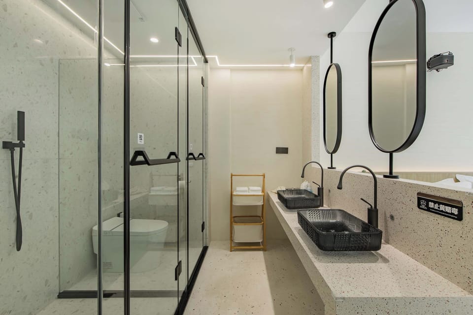 Superior Double Room, Patio, Hill View | Bathroom | Free toiletries, hair dryer, children's robes, slippers