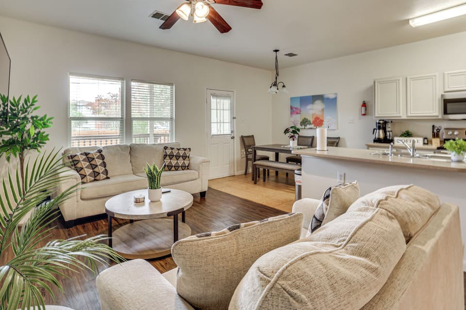 Apartment (4 Bedrooms) | Front of property
