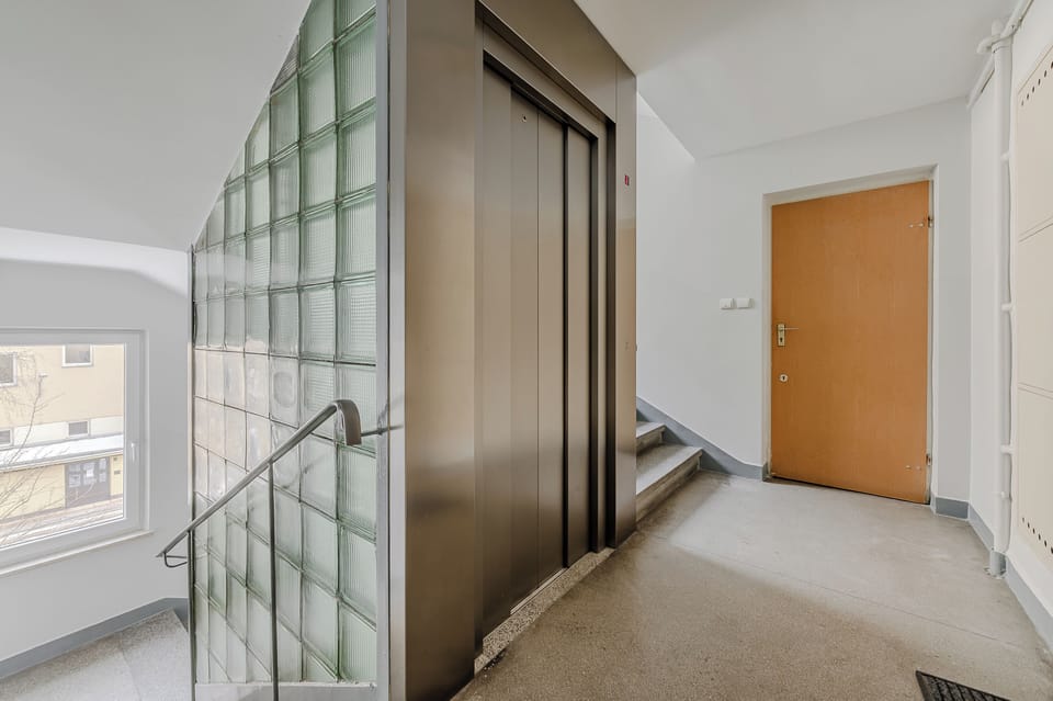 Comfort Apartment, Balcony, Courtyard View | Desk, laptop workspace, soundproofing, iron/ironing board
