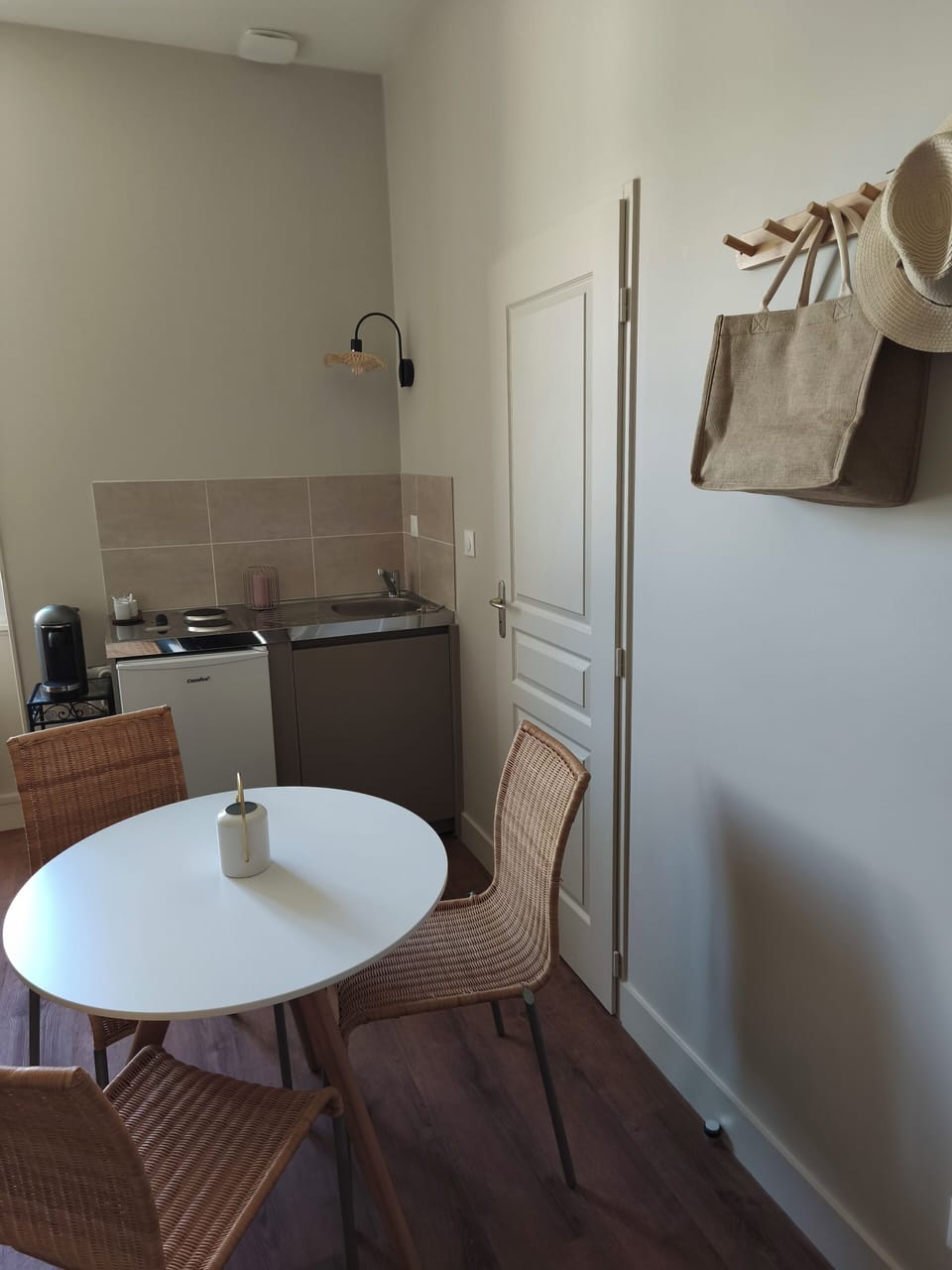 Classic Studio | Dining | Lunch served, French cuisine