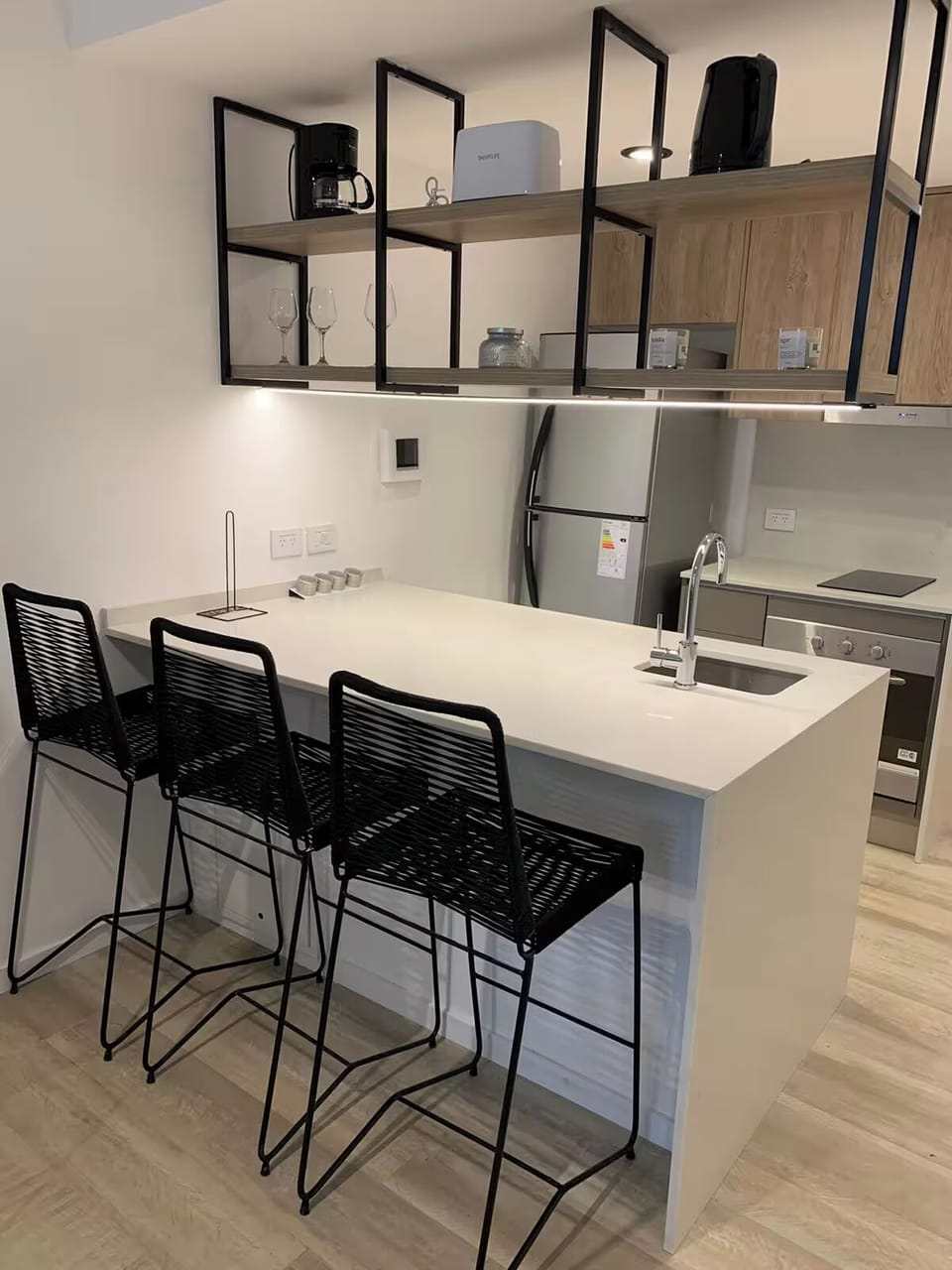 Studio | Private kitchen | Full-size fridge, oven, cookware/dishes/utensils