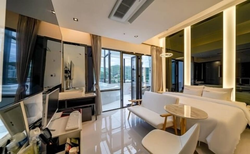 Party Room - Terrace Pool Villa | Desk, free WiFi, bed sheets