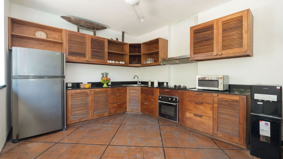 Villa, Pool View | Private kitchen | Fridge, microwave, oven, stovetop