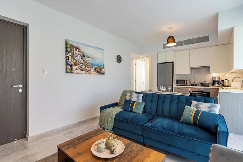 Apartment, 1 Double Bed with Sofa bed, Kitchen, City View | Living area | Smart TV, Netflix, streaming services
