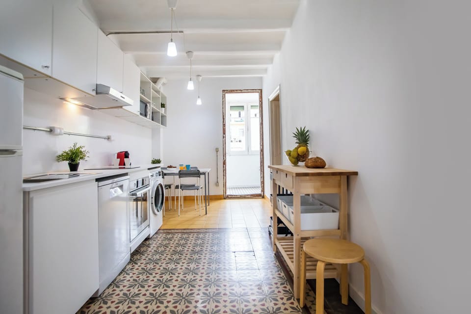 Apartment, 3 Bedrooms, Balcony | Private kitchen | Electric kettle, toaster