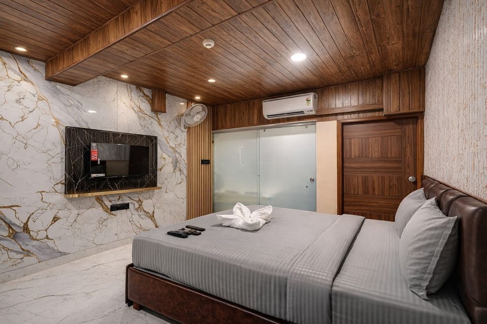 Luxury Room | Premium bedding, bed sheets