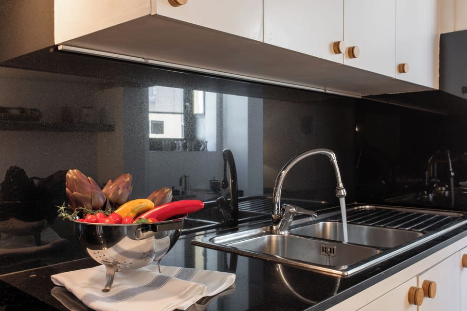 Apartment (2 Bedrooms) | Private kitchen | Microwave, oven, espresso maker, electric kettle