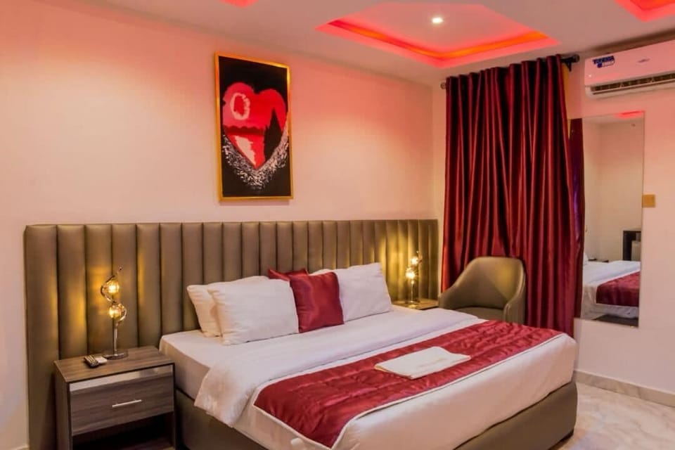 Junior Room, Balcony, City View | Desk, laptop workspace, blackout drapes, soundproofing