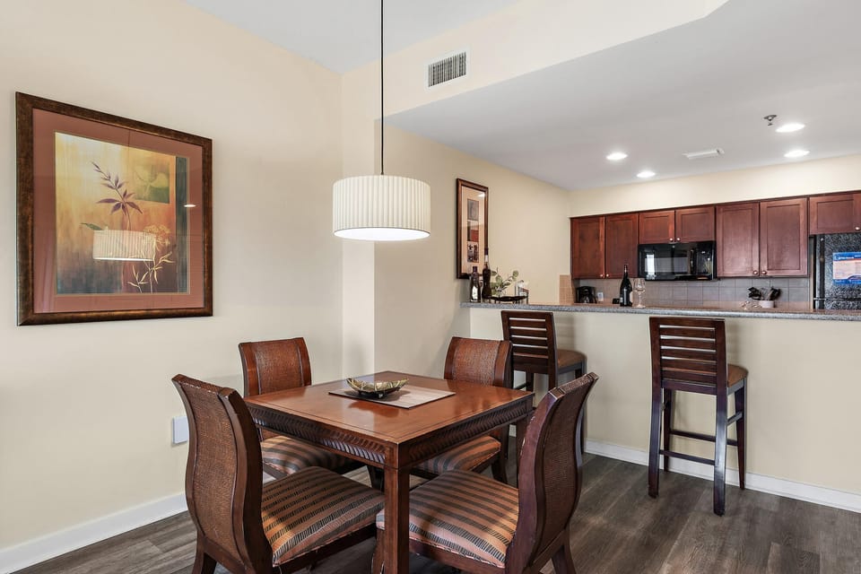 Condo, 1 King Bed with Sofa bed (Luau II 6930) | Dining