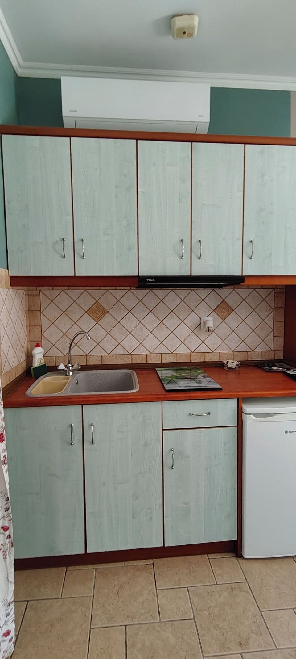 Studio (for 2) | Soundproofing, iron/ironing board, free WiFi, bed sheets
