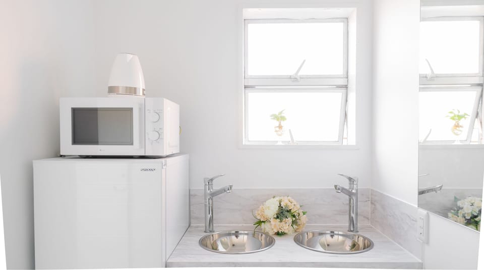 Penthouse | Microwave