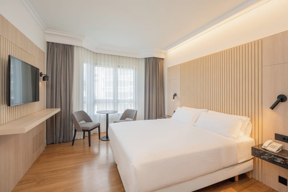 Minibar, in-room safe, desk, soundproofing