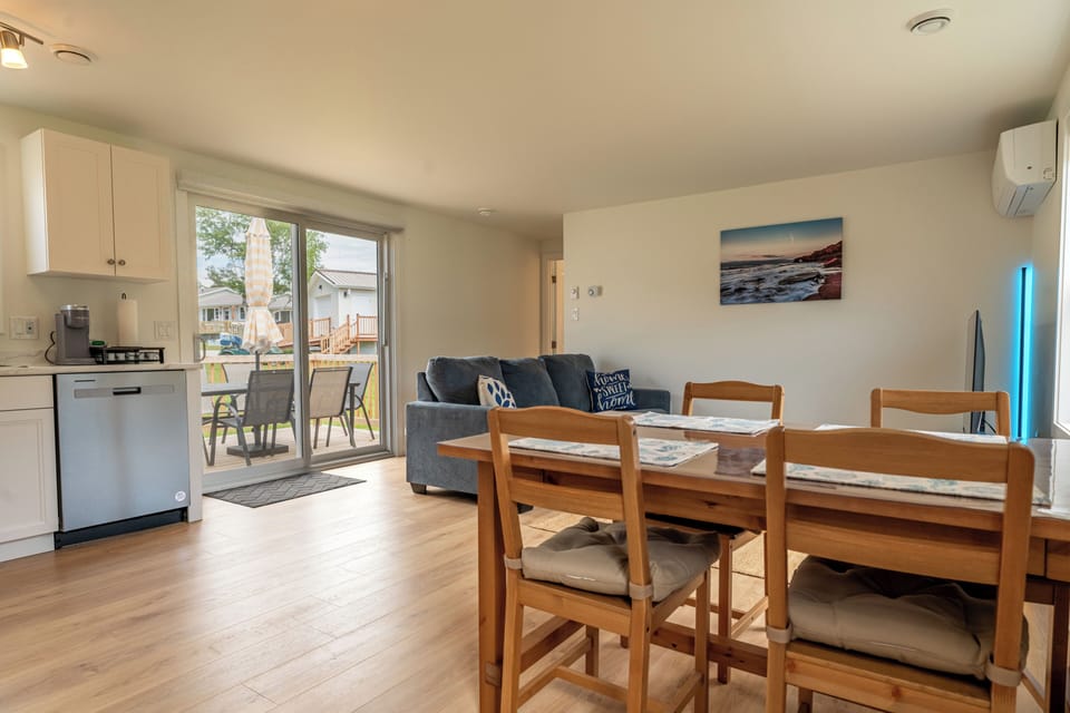 Executive Cottage | In-room dining