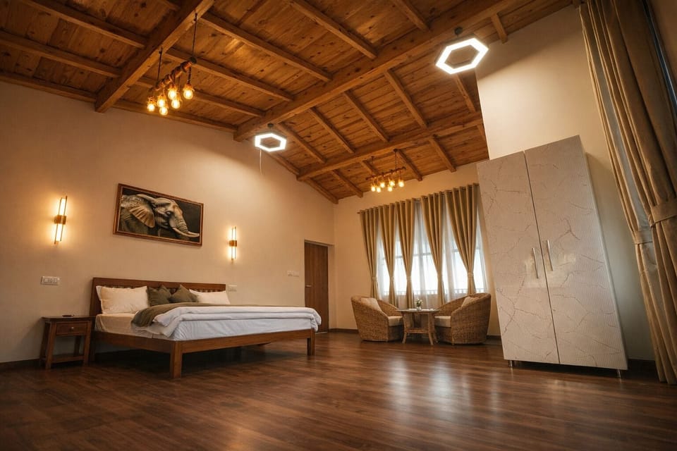 Grand Room | Desk, WiFi (free)