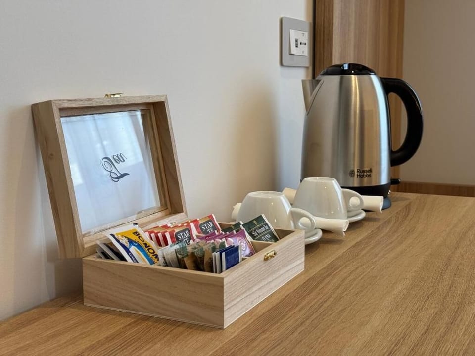 Deluxe Suite | Coffee and/or coffee maker