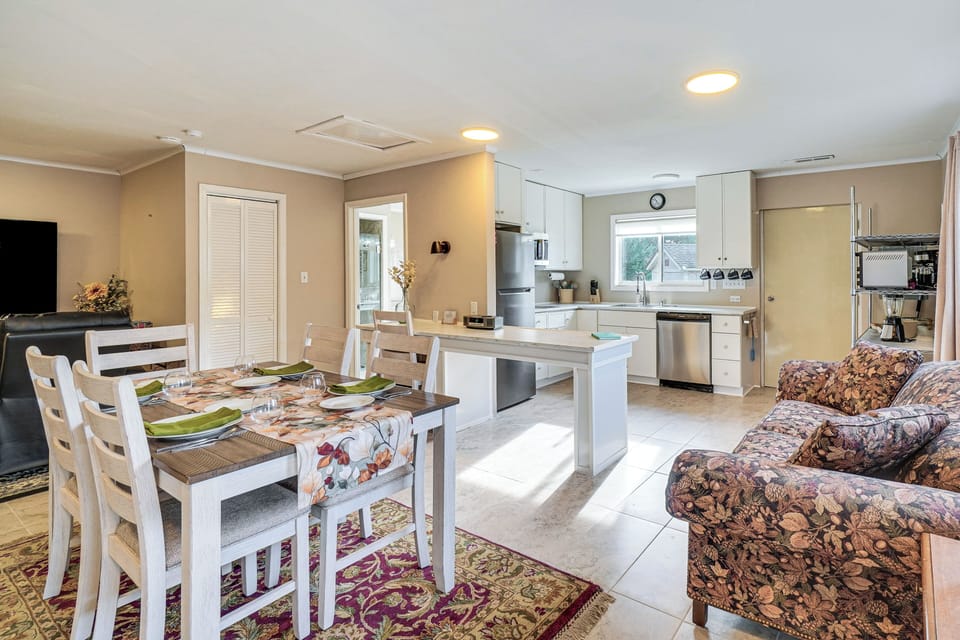 House (2 Bedrooms) | Front of property