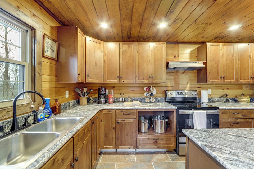 House (2 Bedrooms) | Interior