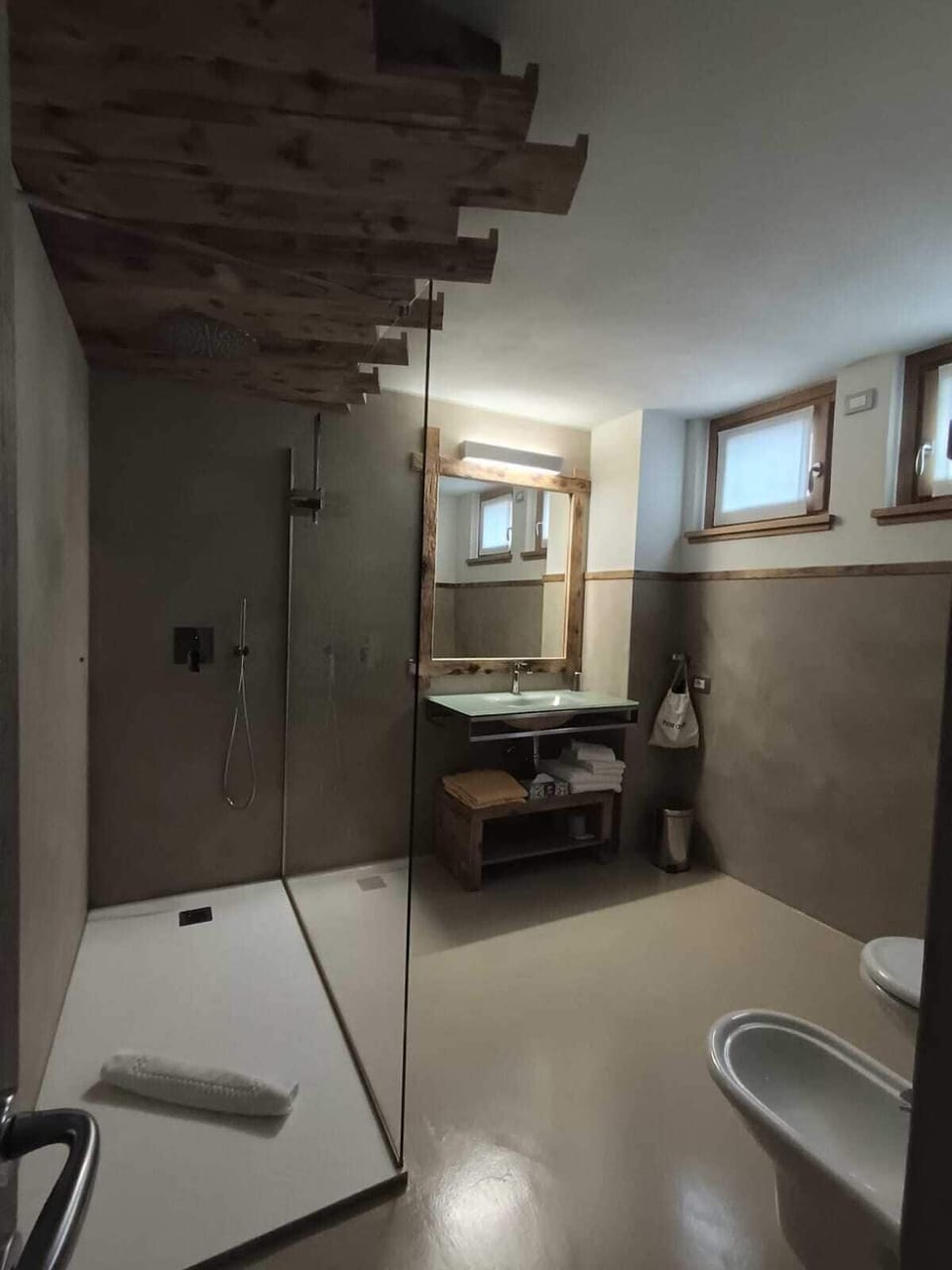 Luxury Quadruple Room, Mountain View | Bathroom | Shower, hair dryer, slippers, towels