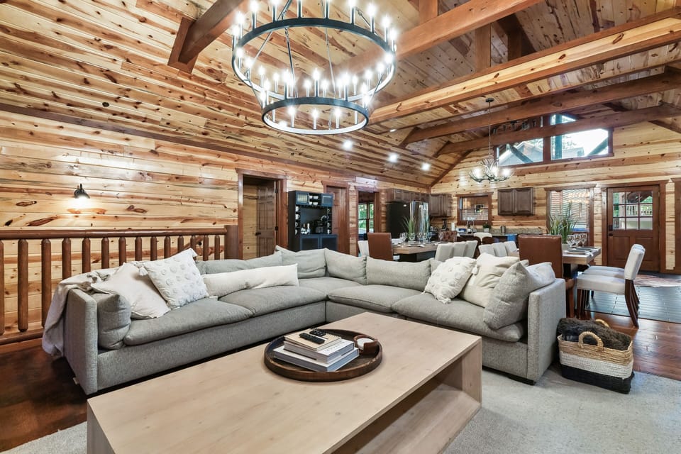 Luxury Cabin, Mountain View | Living room | 43-inch Smart TV with digital channels, fireplace