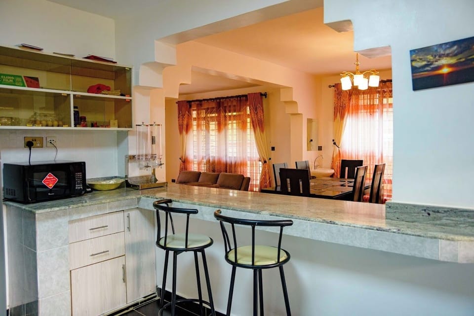 Deluxe Double Room | Private kitchenette