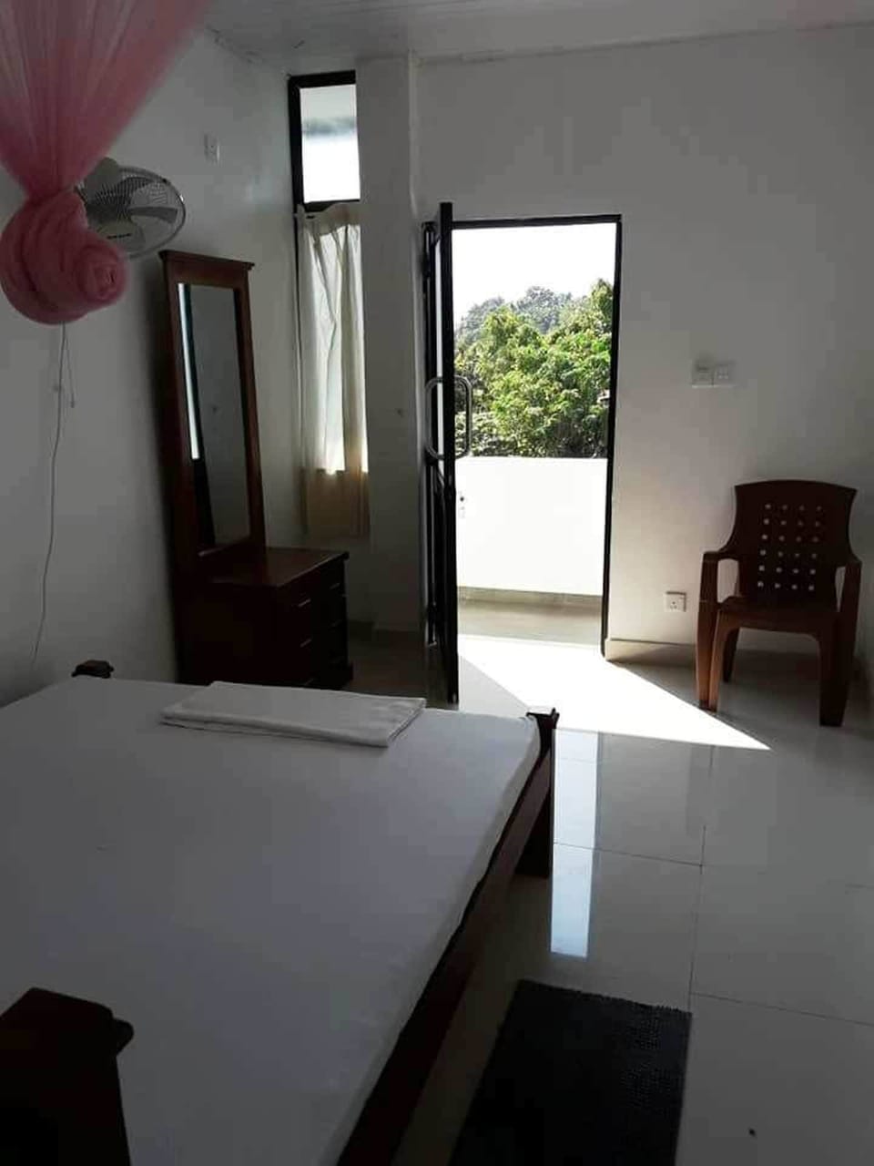 Standard Single Room, Mountain View | In-room safe, desk, laptop workspace, blackout drapes