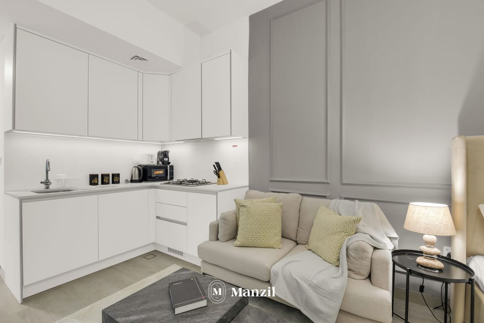Luxury Studio, City View | Interior