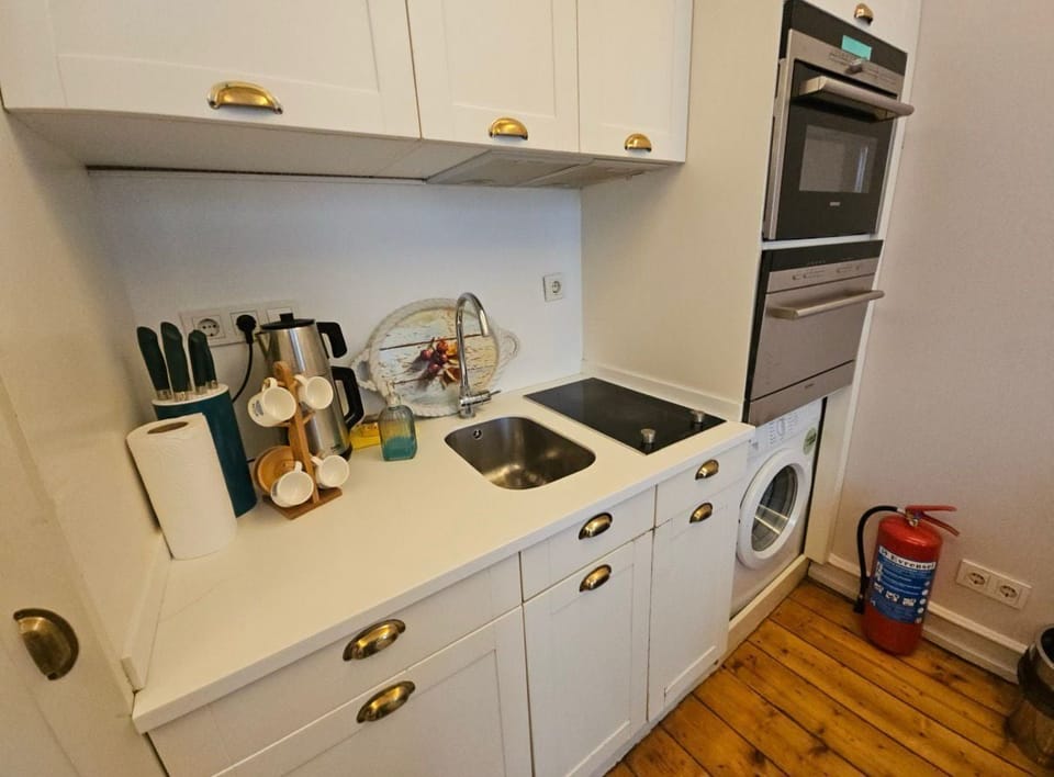 Superior Condo | Private kitchen